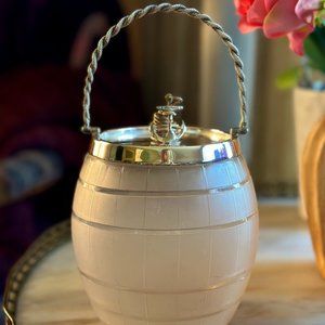 ANTIQUE VICTORIAN PLATE BISCUIT BOX WITH CRYSTAL - Circa 1880